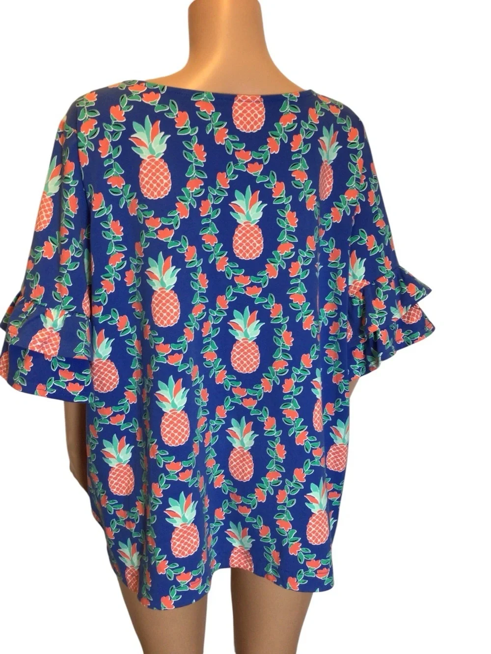 Crown & Ivy Pineapple Floral Top 3X NWT Ruffle Bell Sleeve Tropical Boho.
